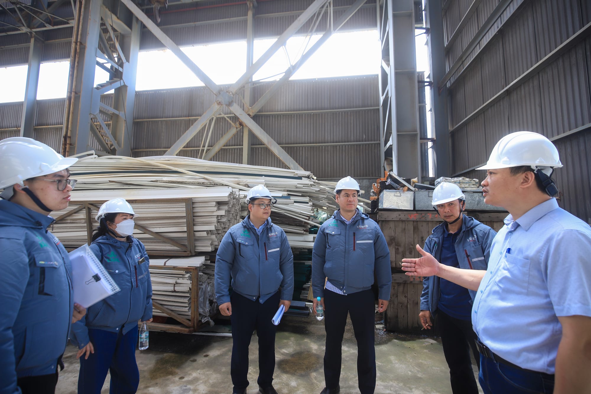 VAML phối hợp cùng TAND Khu vực 2 - Hà Nội thực hiện buổi kiểm kê tài sản