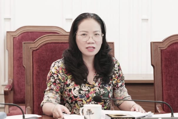 Các đại biểu cho ý kiến về các dự thảo án lệ. (Nguồn: Toaanh.gov.vn)