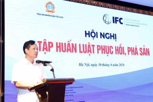 Đồng chí Nguyễn Văn Tiến, Phó Chán án nhân dân tối cao phát biểu tại Hội nghị. (Nguồn: Toaan.gov.vn)